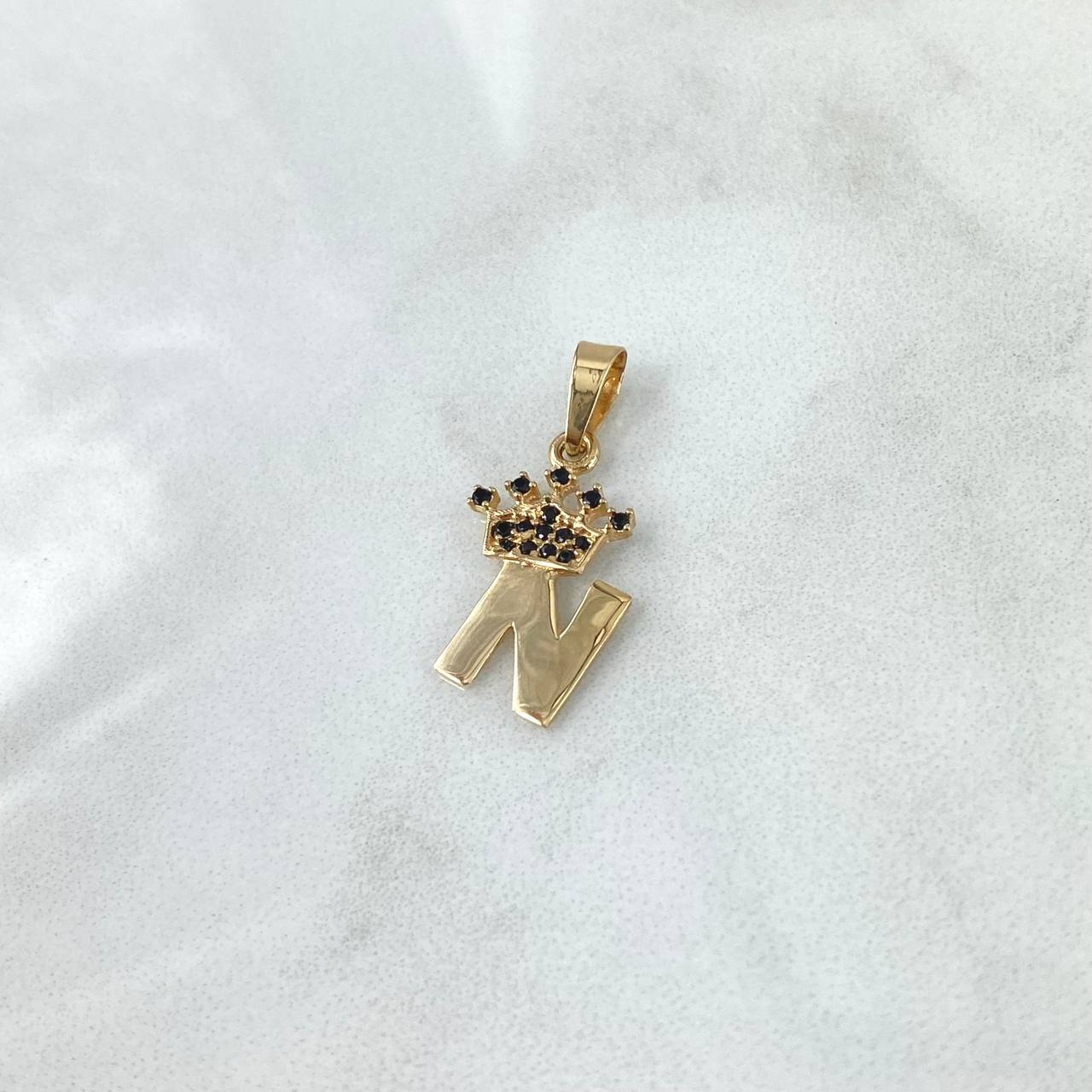 Pendant N Crown 1gr / 2.3cm / Polished Black Zircons 18K Yellow Gold ©