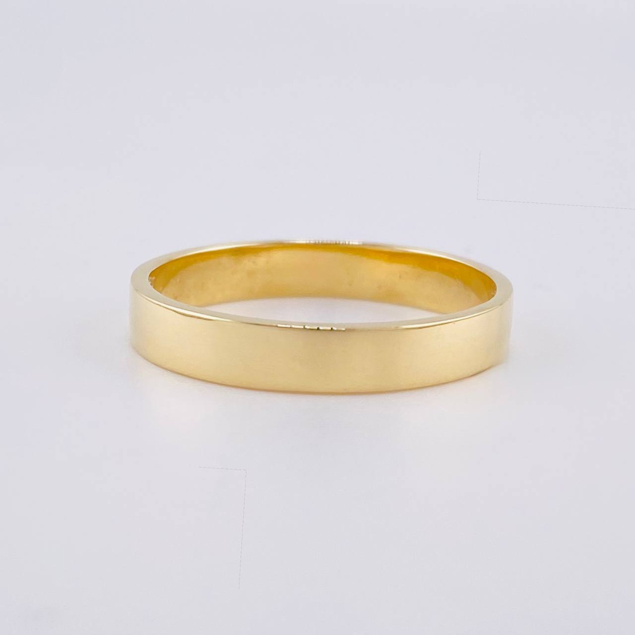 Anillo Argolla Lisa 4.25 g / T10 1/2 Oro Amarillo 18K