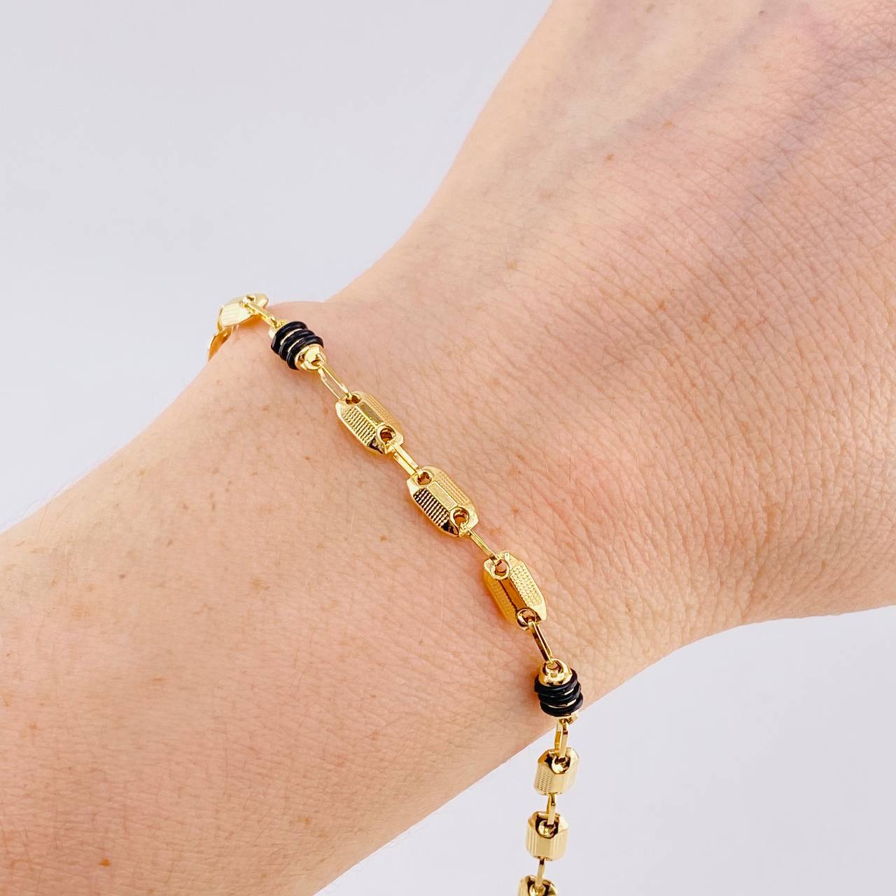 Bracelet Rustic Textured 2.95 g / 7 1/4 in / 4.2 mm Yellow Gold 18K