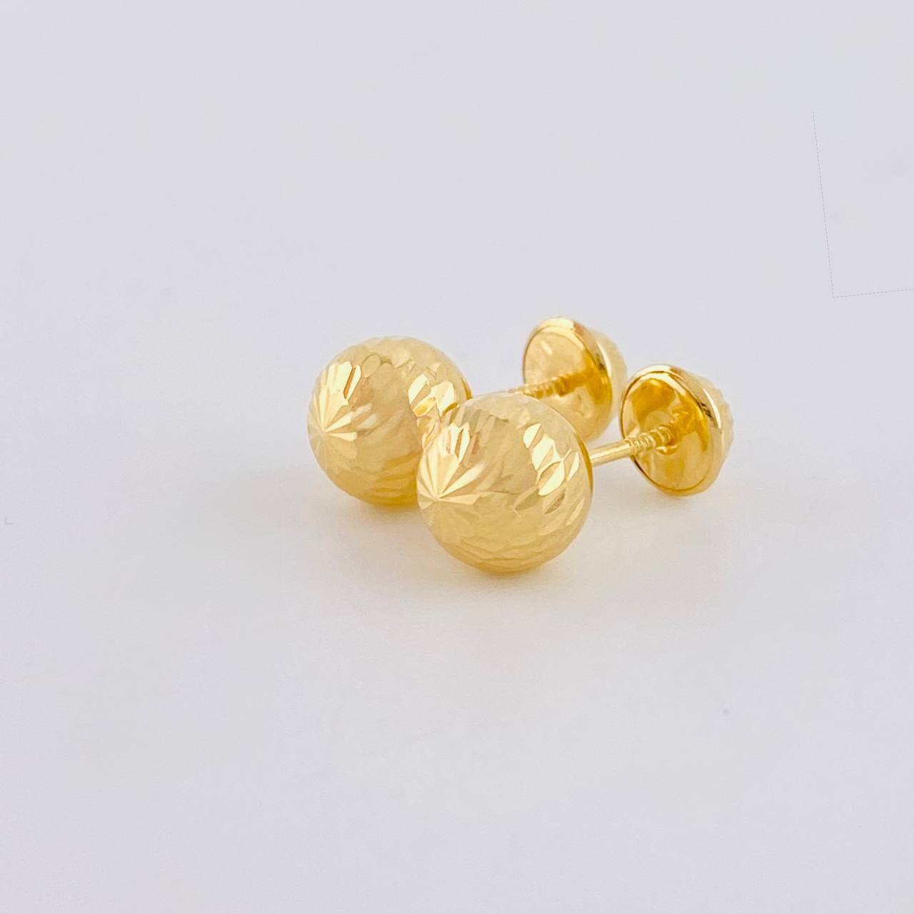 Topos Bola Diamantada 0.9 g / in / 7 mm Oro Amarillo 18K