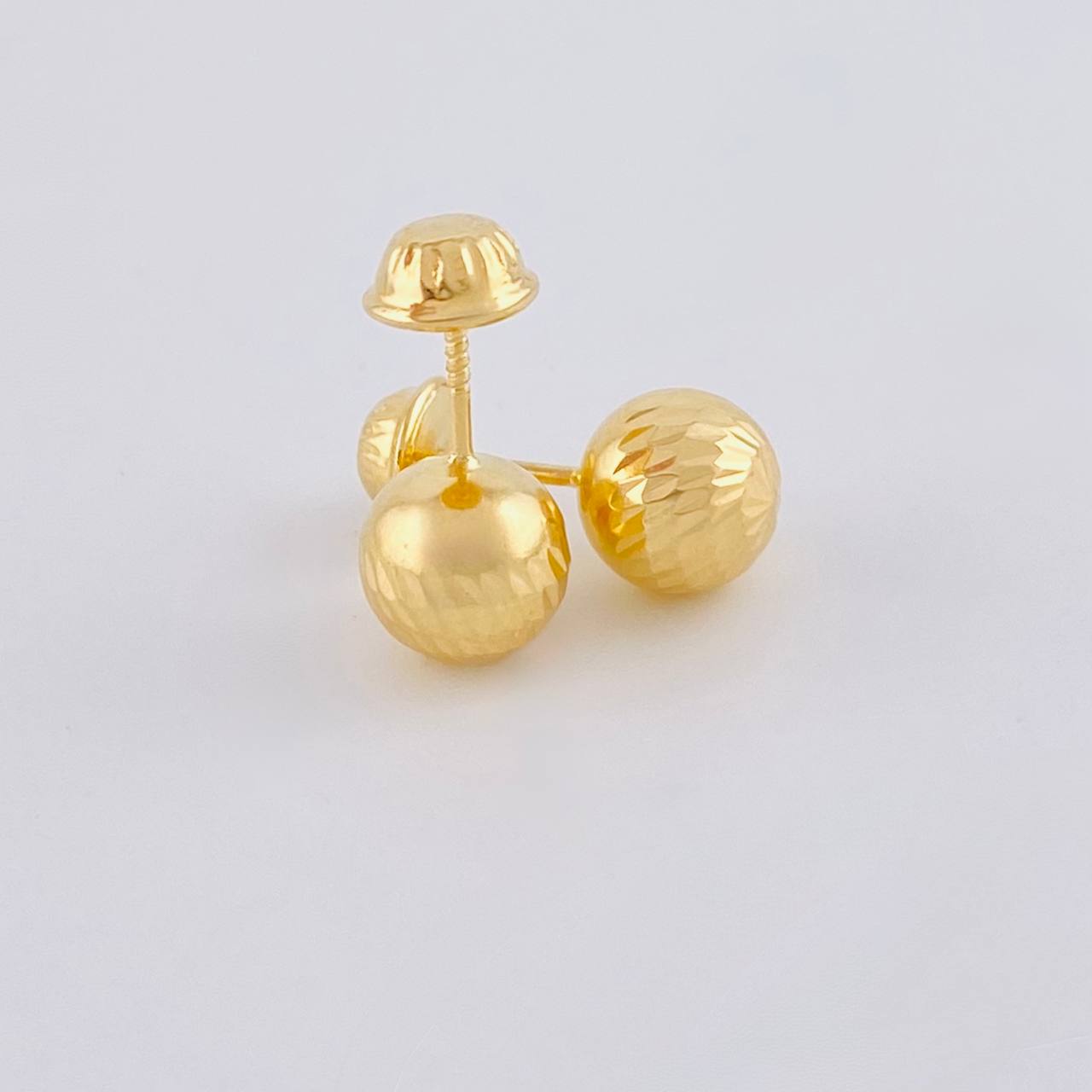 Diamond Cut Bead Stud Earrings 0.95 g / in / 7 mm Yellow Gold 18K