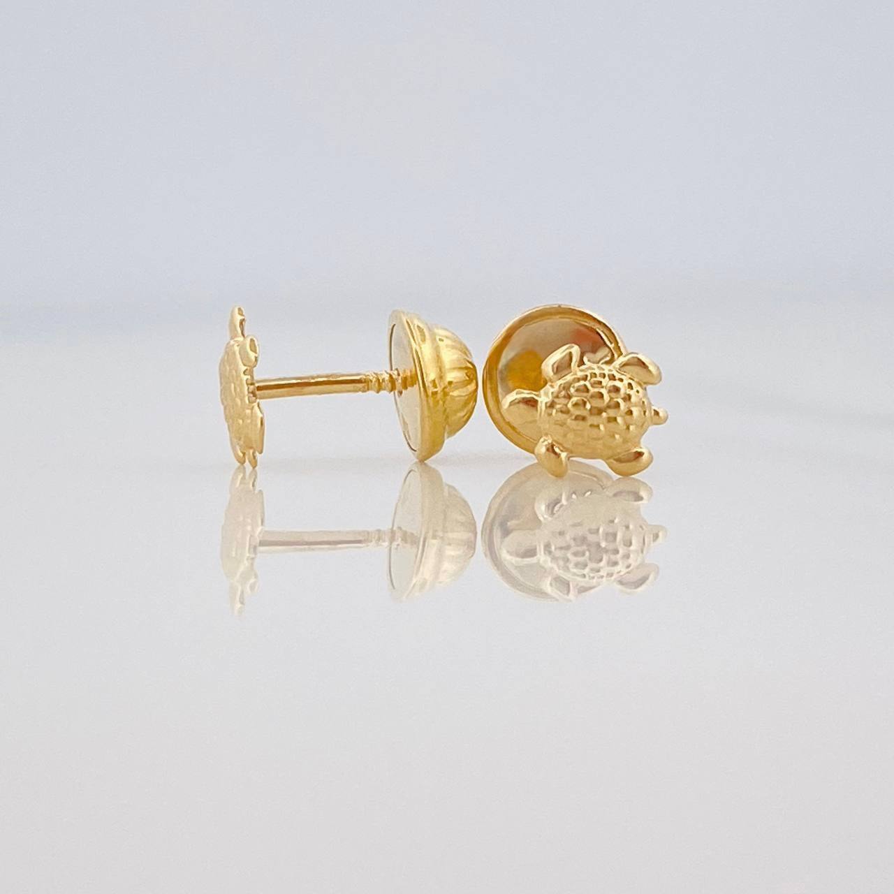 Topos Tortuga 0.55 g / in / 4.8 mm Oro Amarillo 18K