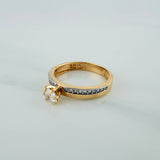 Anillo Solitario Churumbela 2.45gr / T5 1/2 / 1 in / Dos Oros Amarillo Blanco 18K $