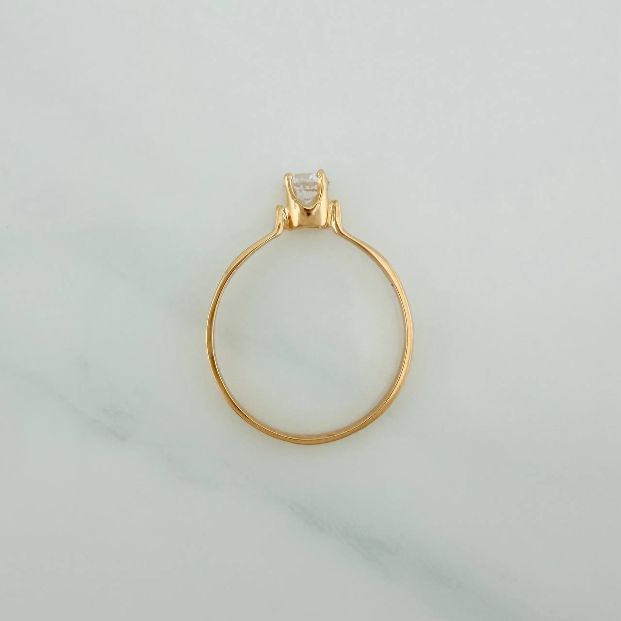 Anillo Solitario 1.1gr / T5 1/4 / 1 in / Oro Amarillo 18K $