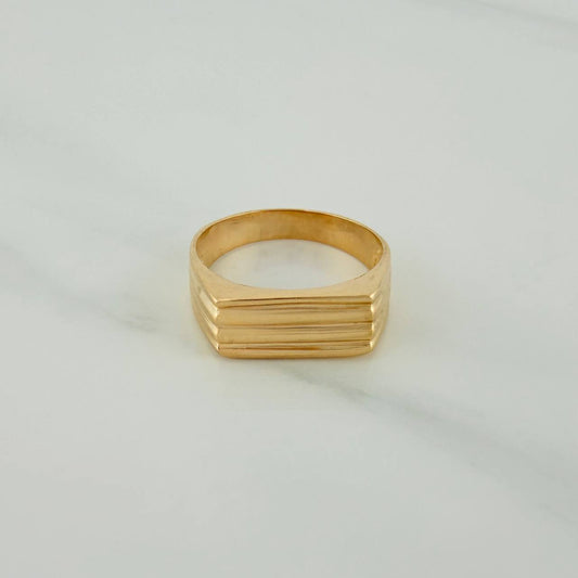 Striped Ring 5.15g / T10 / 18K Yellow Gold $
