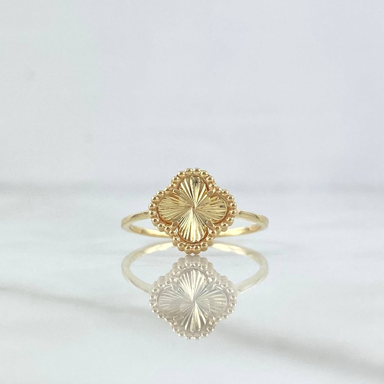 Anillo Trebol VCyA 2.3gr / T6 3/4 / Diamantado Punteado Oro Amarillo 18K