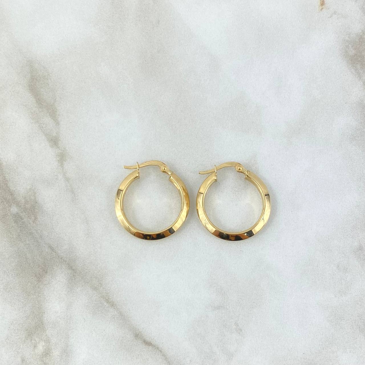 Candongas Clau 1.8gr / 2.3cm / Lisas Oro Amarillo 18K