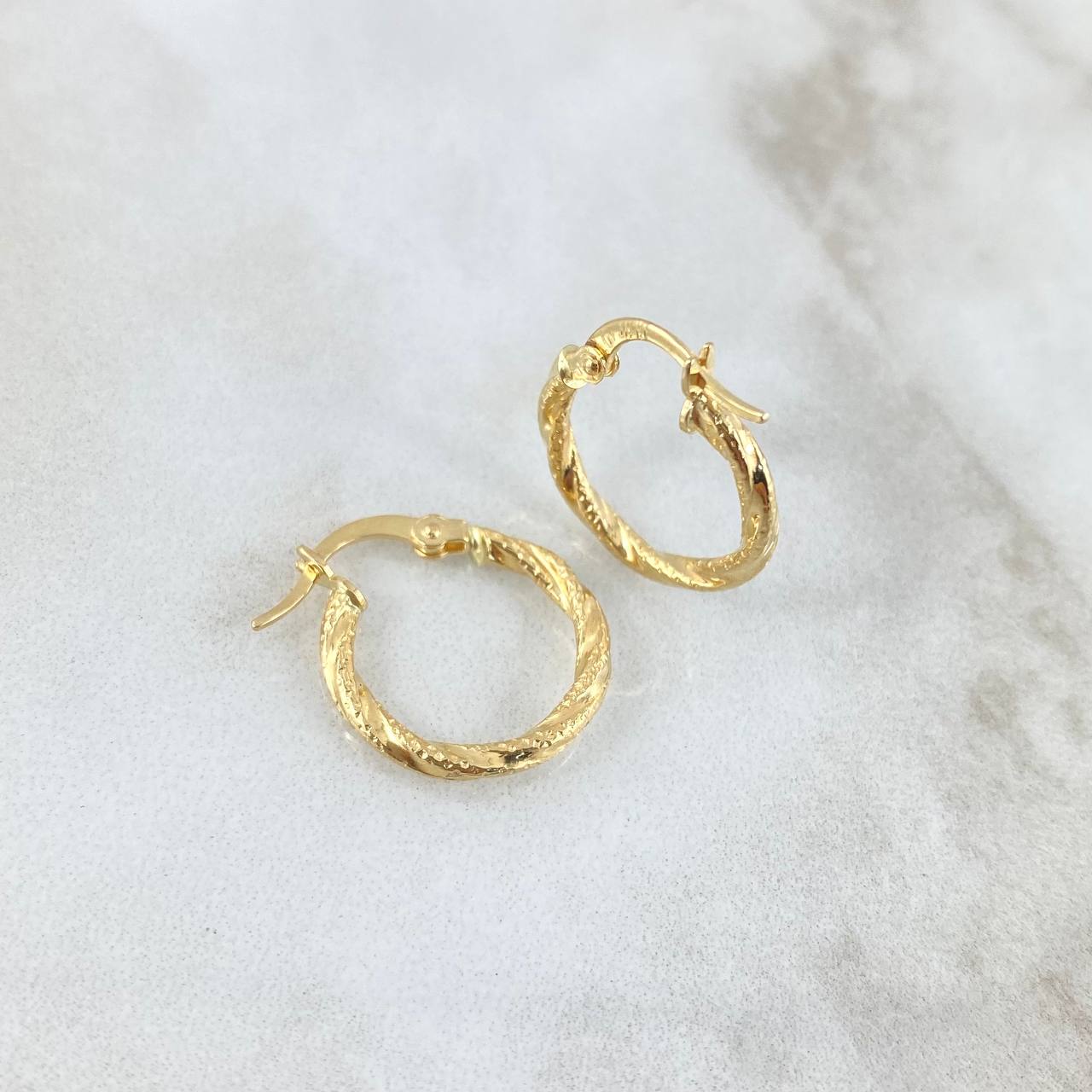 Hoop Earrings Asby 1.65gr / 2.8cm / Melcocha Punteadas 18K Yellow Gold