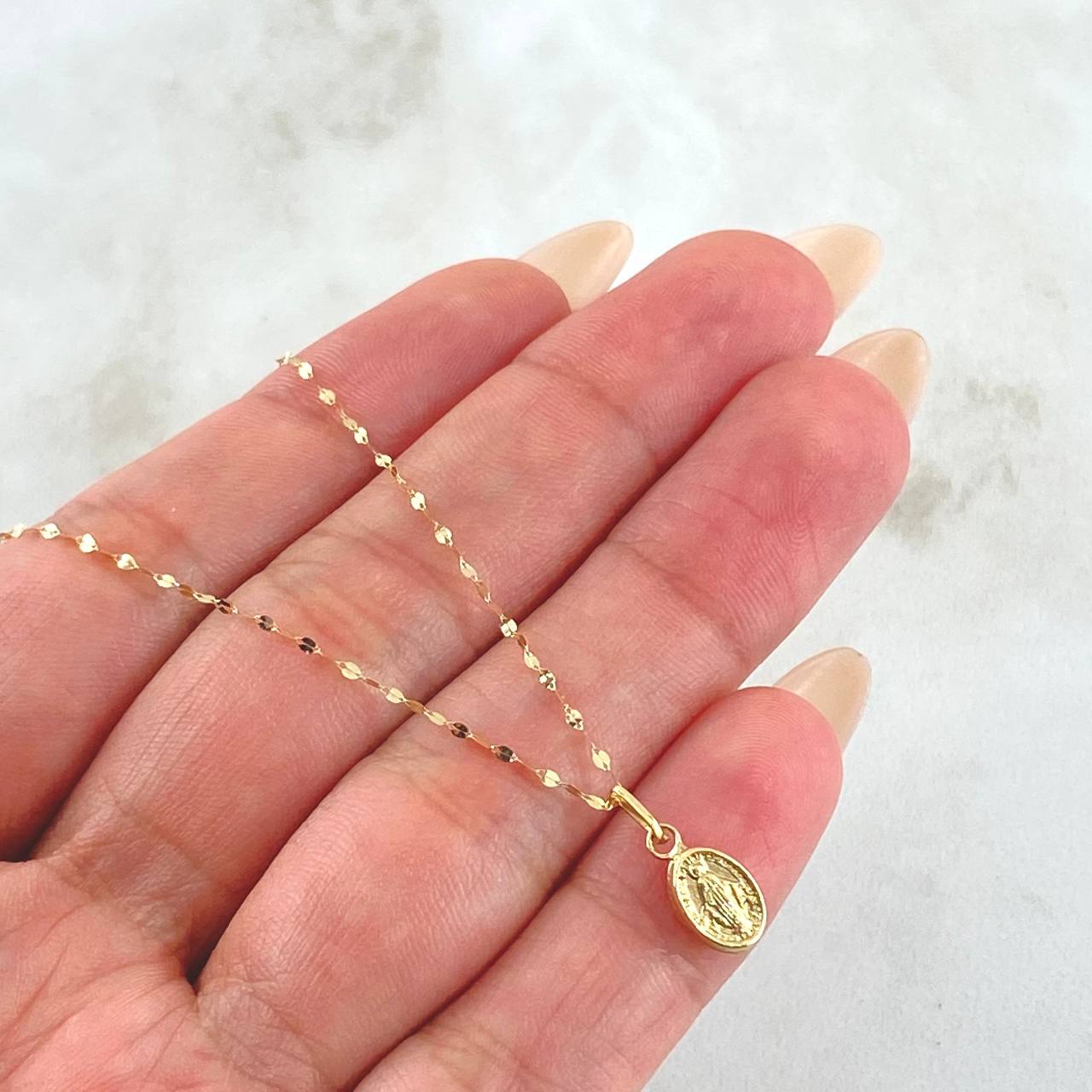 Set Chain and Mini Flower Mirror Pendant + Miraculous Virgin 0.7gr / 18K Yellow Gold ©
