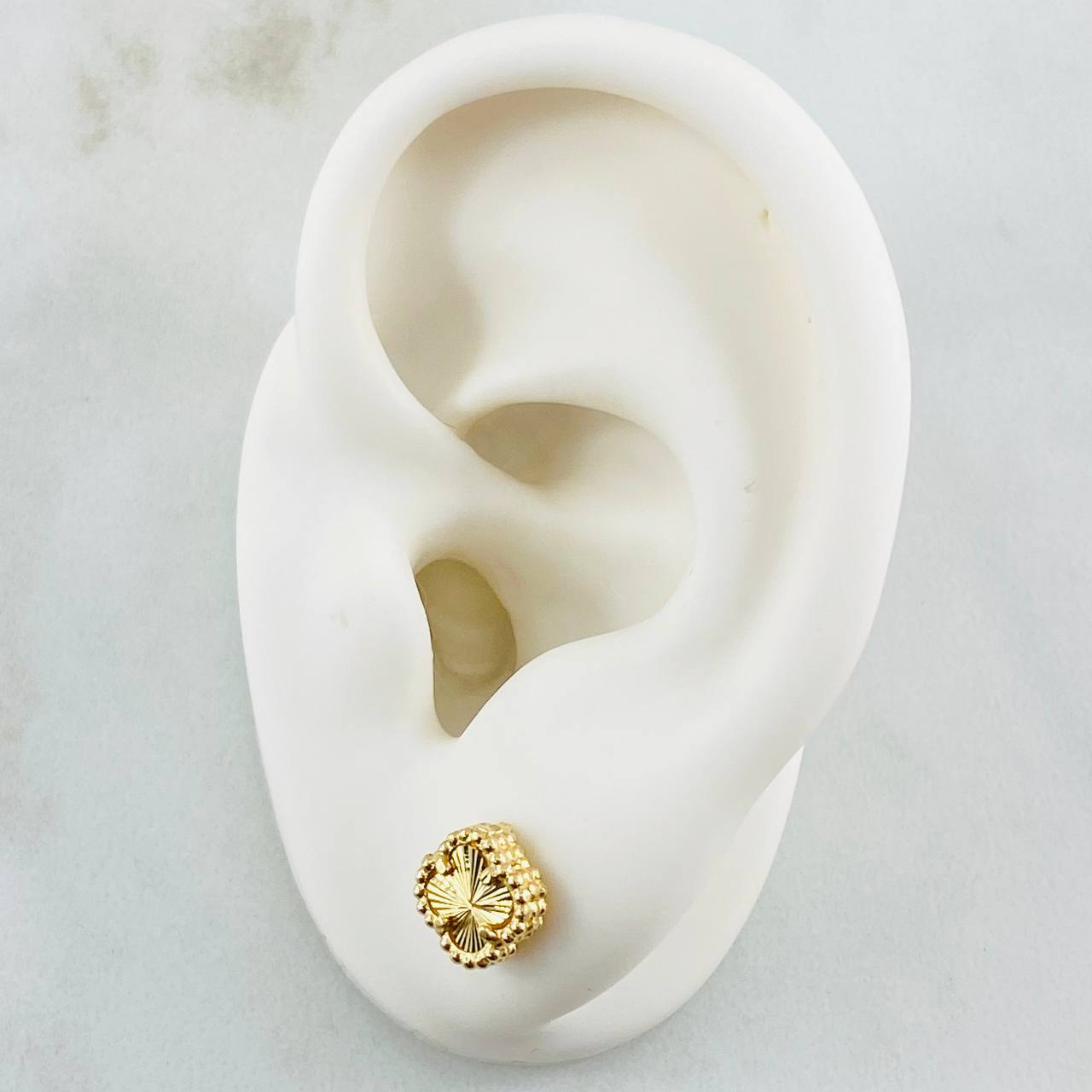 Clover Stud Earrings 2.05gr / 18K Yellow Gold *