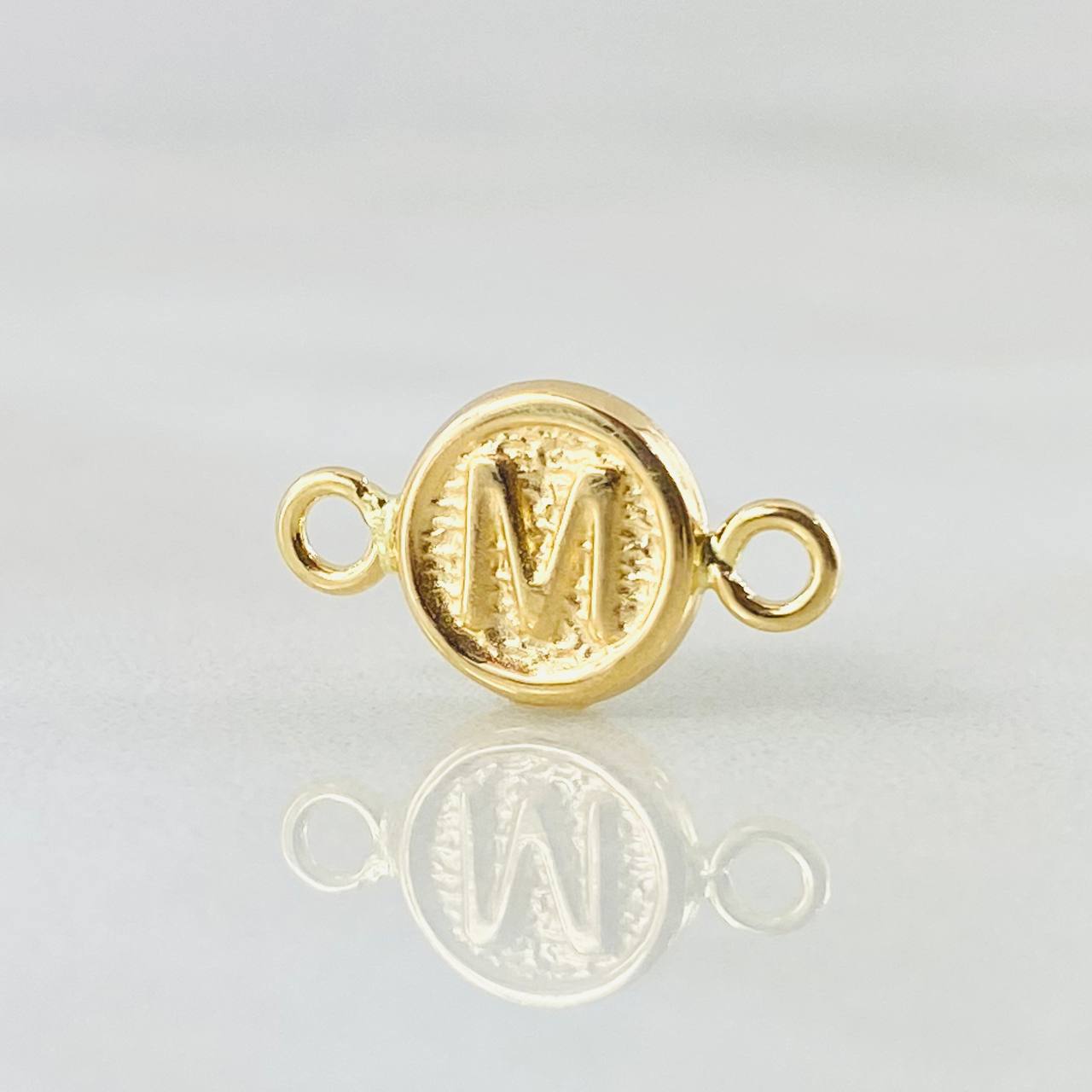 Charm Letter M 0.4gr / 0.6in / 18K Gold