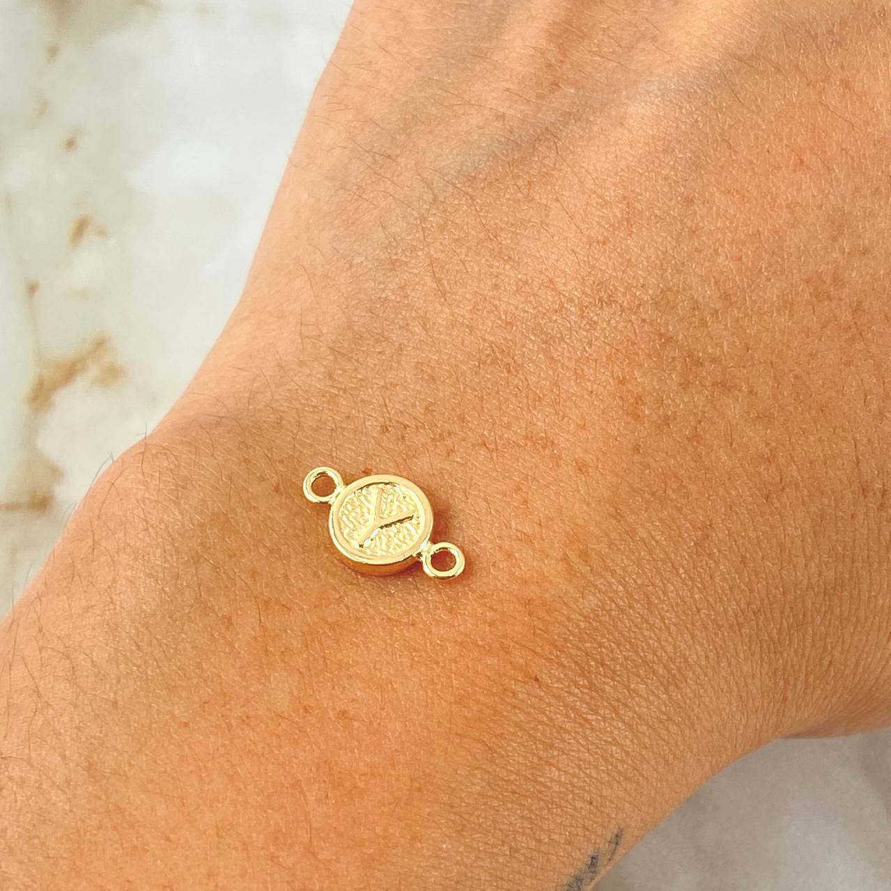 Charm Letter Y 0.4gr / 0.6in 18K Gold