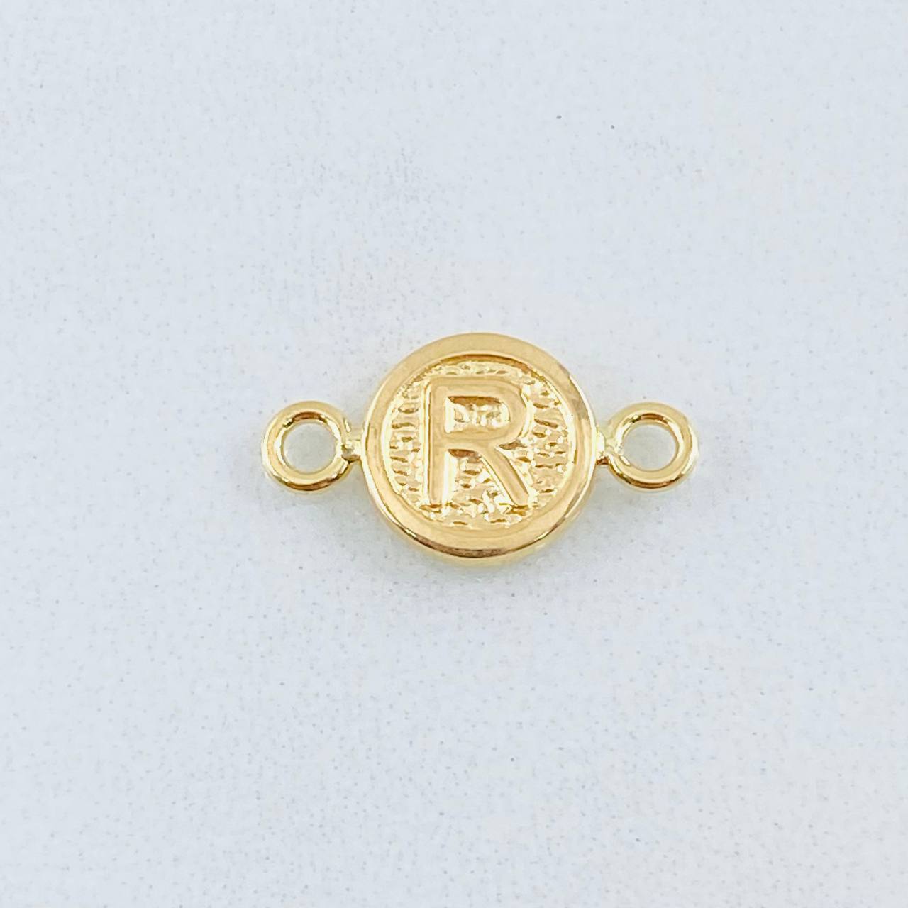 Charm Letter R 0.35gr / 0.6in / 18K Gold