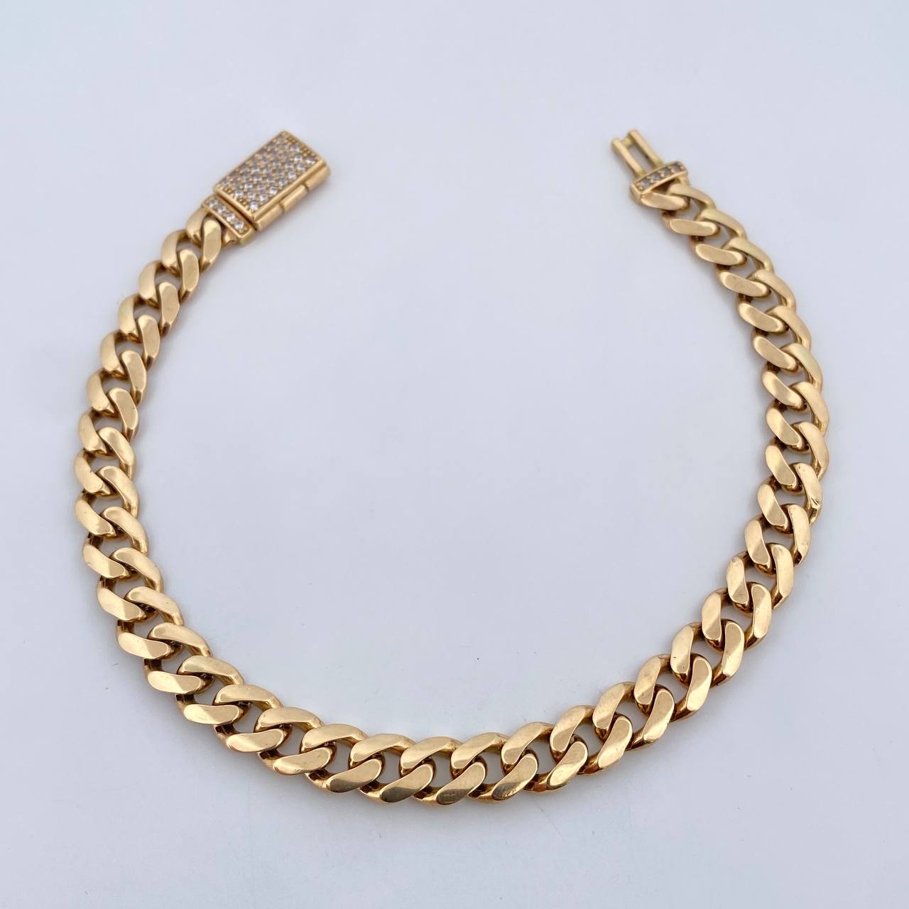 Cuban Links Bracelet 12.25gr / 20.1cm / 6.7mm White Zircons Lobster Claw 18K Yellow Gold Box &