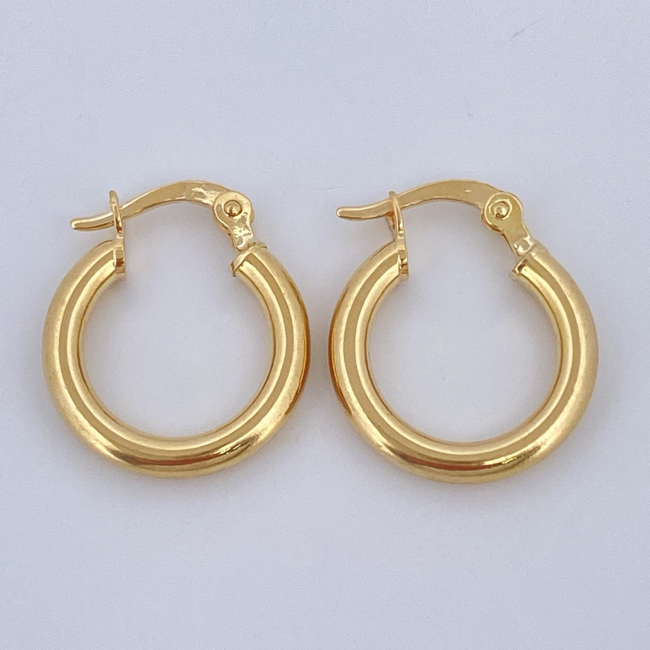 Jass Hoop Earrings 1.3gr / 3/4 in / 18K Gold $