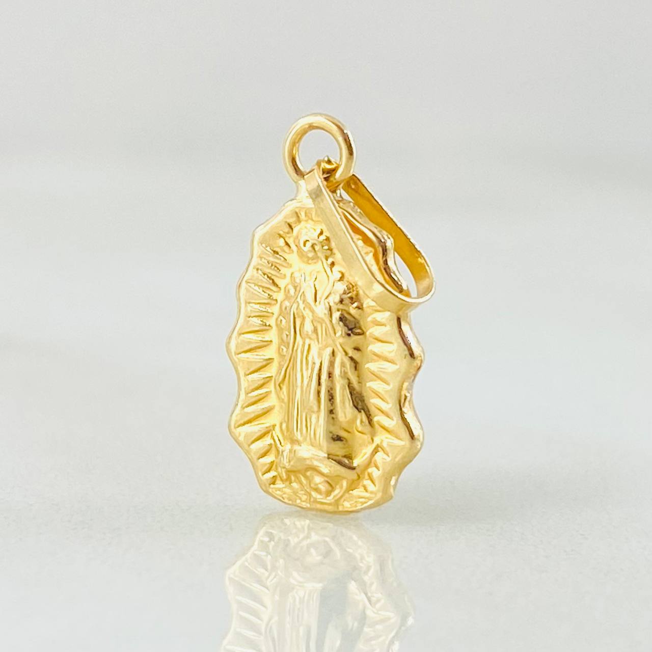 Dije Virgen Guadalupe 0.55gr / 3/4 in / Oro Amarillo 18K