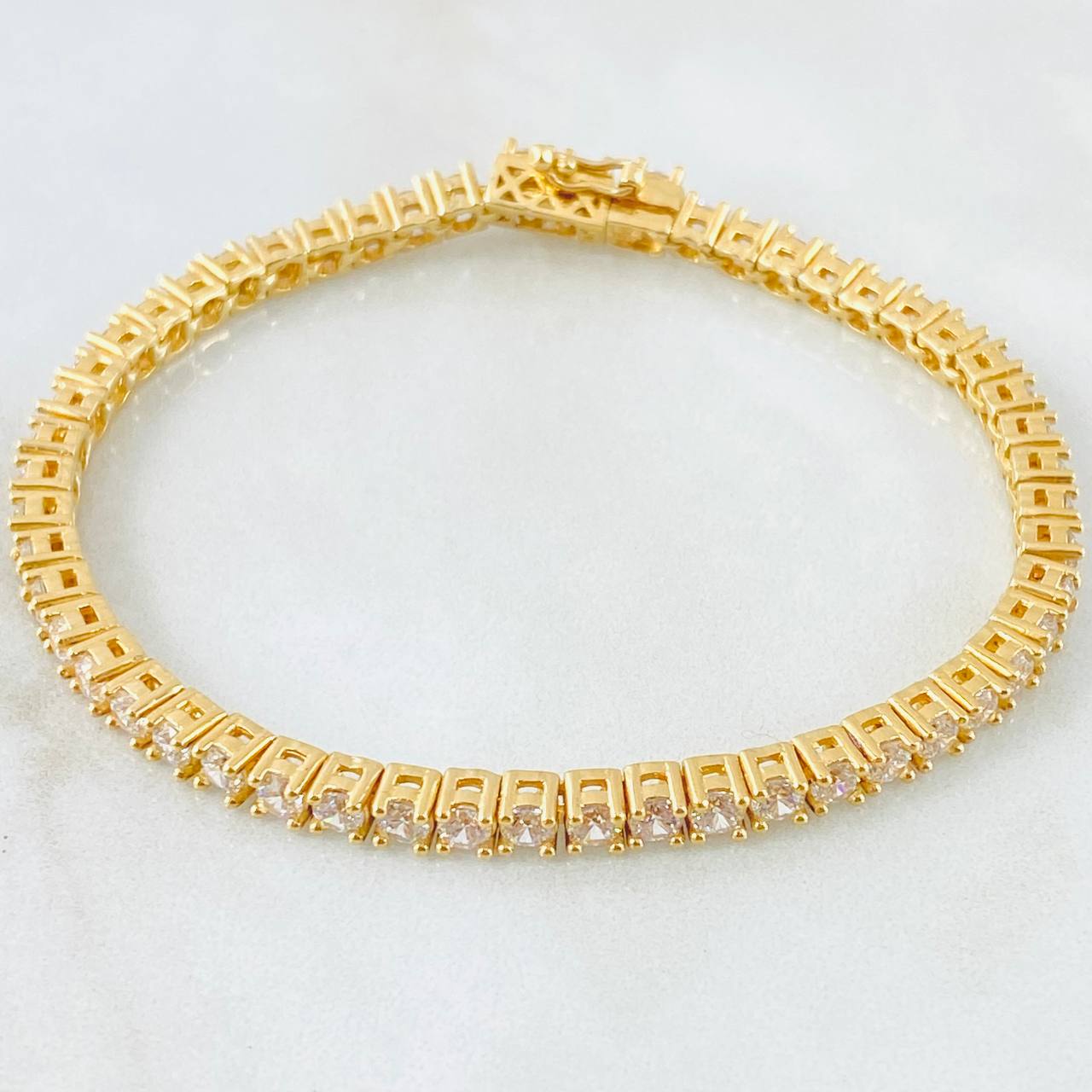Tennis Bracelet 20gr / 7.9in / 18K Gold ©
