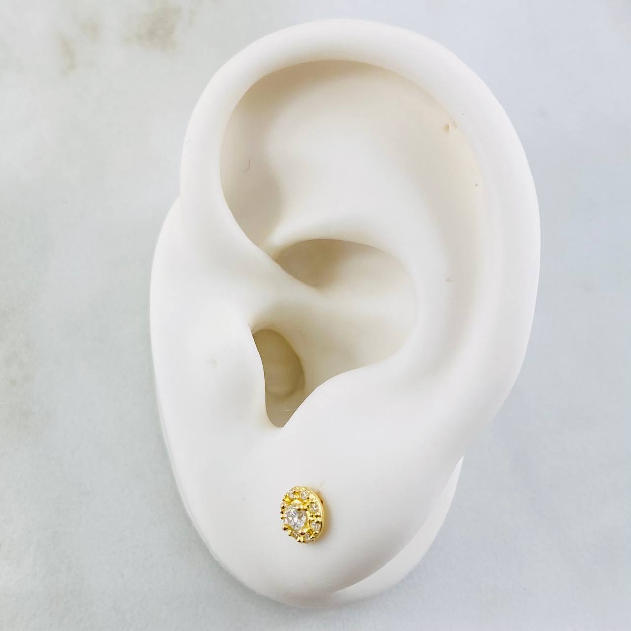 Stud Earrings Halo 0.95gr / 5mm 18K Yellow Gold *