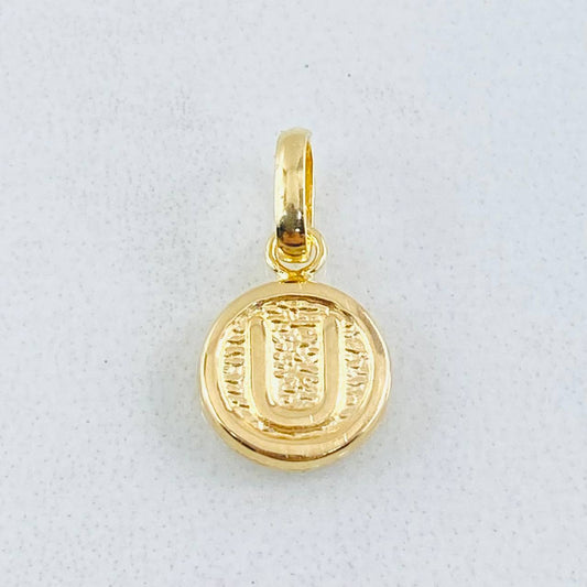 Dije Letra U 0.4gr / 1/2 in / Oro Amarillo 18K