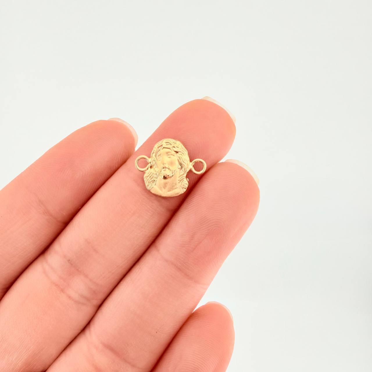 Charm Face of Christ 0.55g / 1/2 in Yellow Gold 18K