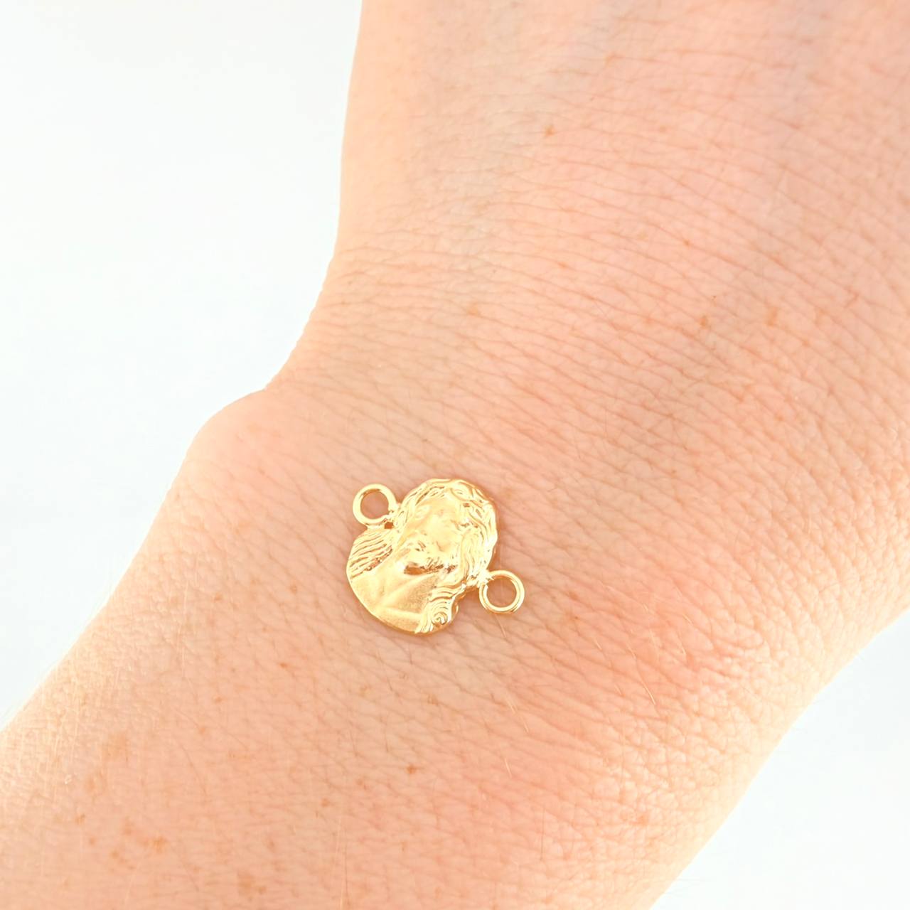 Charm Face of Christ 0.55g / 1/2 in Yellow Gold 18K