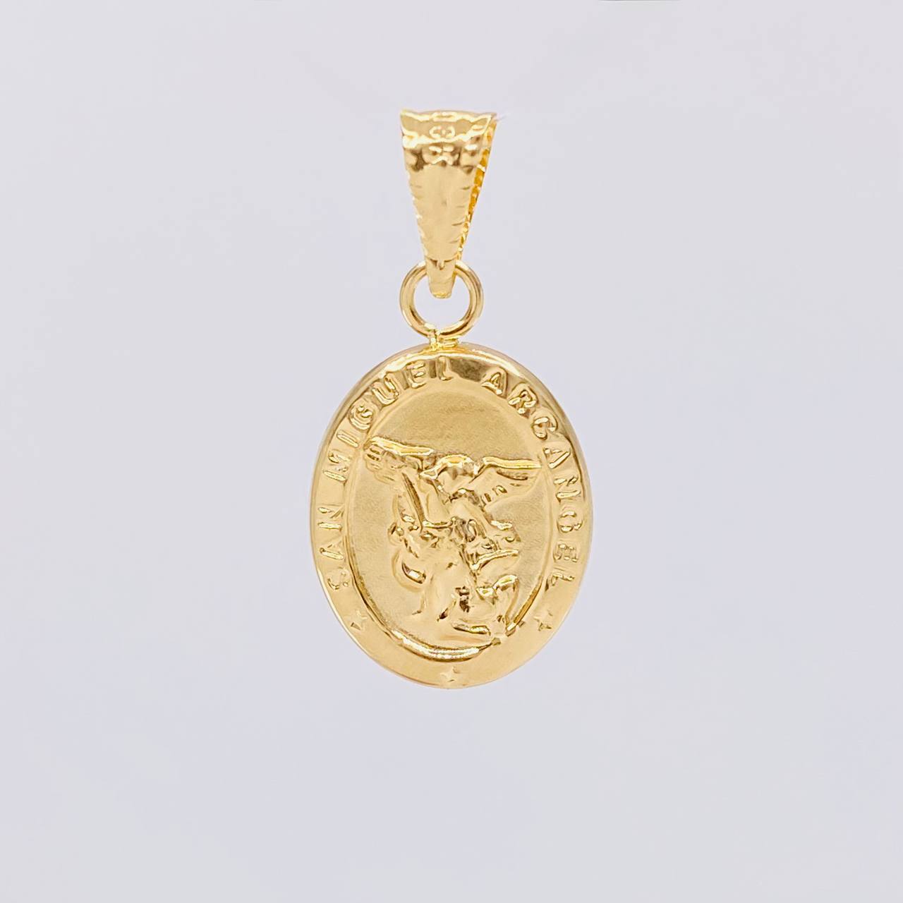Dije San Miguel Arcangel 0.95g / 1 in Oro Amarillo 18K