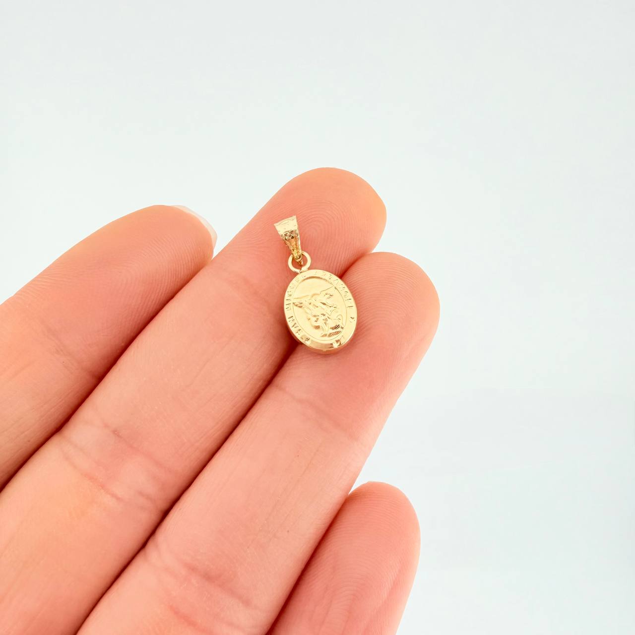 Dije San Miguel Arcangel 0.5g / 3/4 in Oro Amarillo 18K