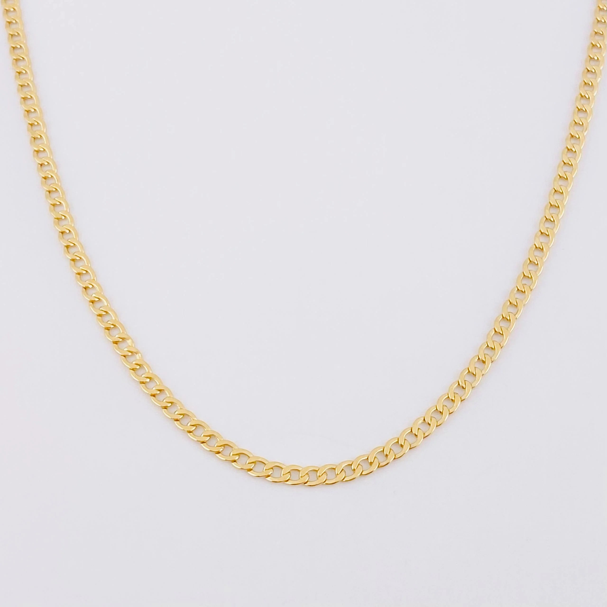 Cadena Cubana 2.55g / 24 in / 2.4mm Oro Amarillo 18K