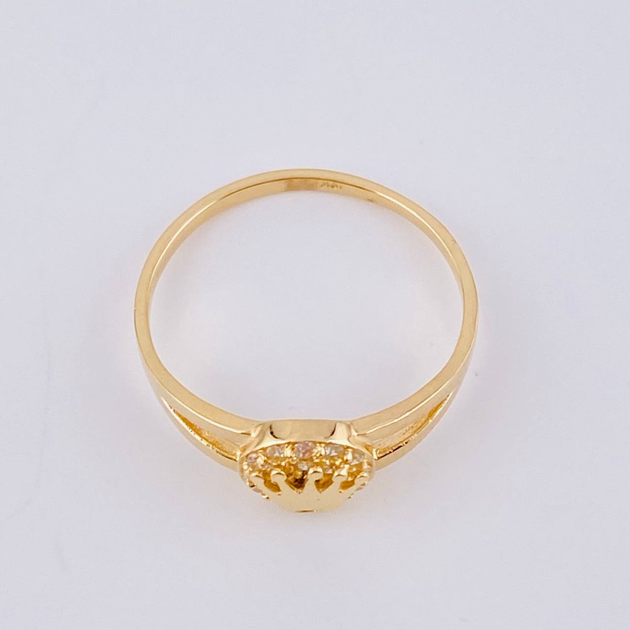 Anillo Ovalo Corona 2.45 g / T6 1/2 Oro Amarillo 18K