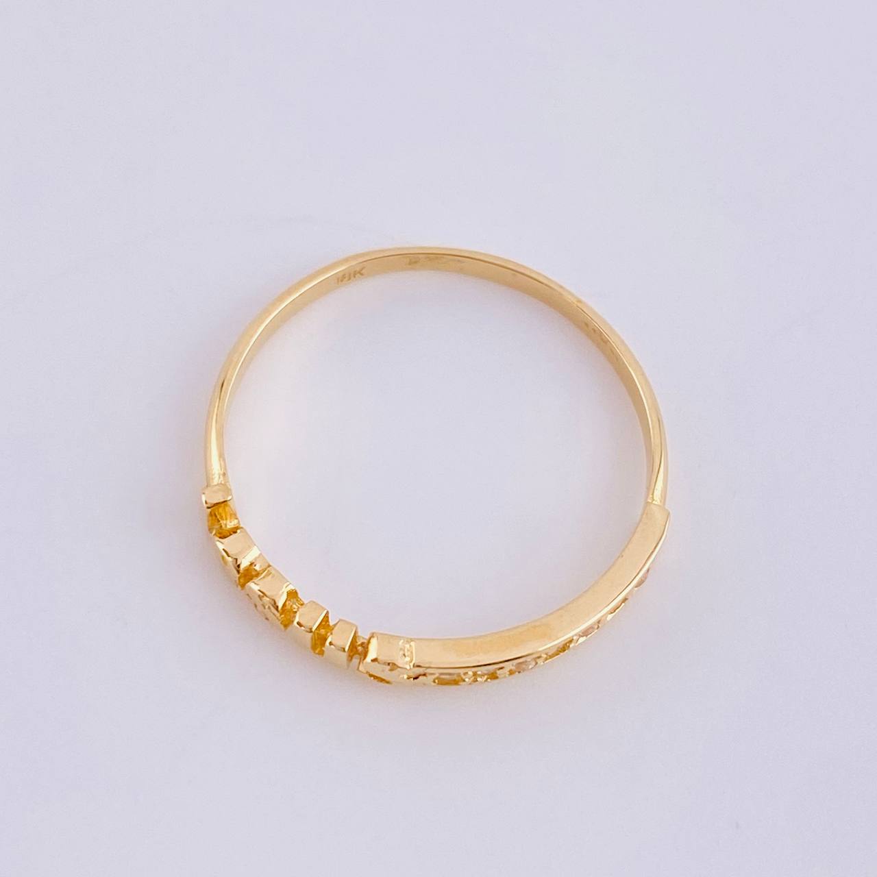 Anillo Jesús 1.45 g / T7 1/2 Oro Amarillo 18K