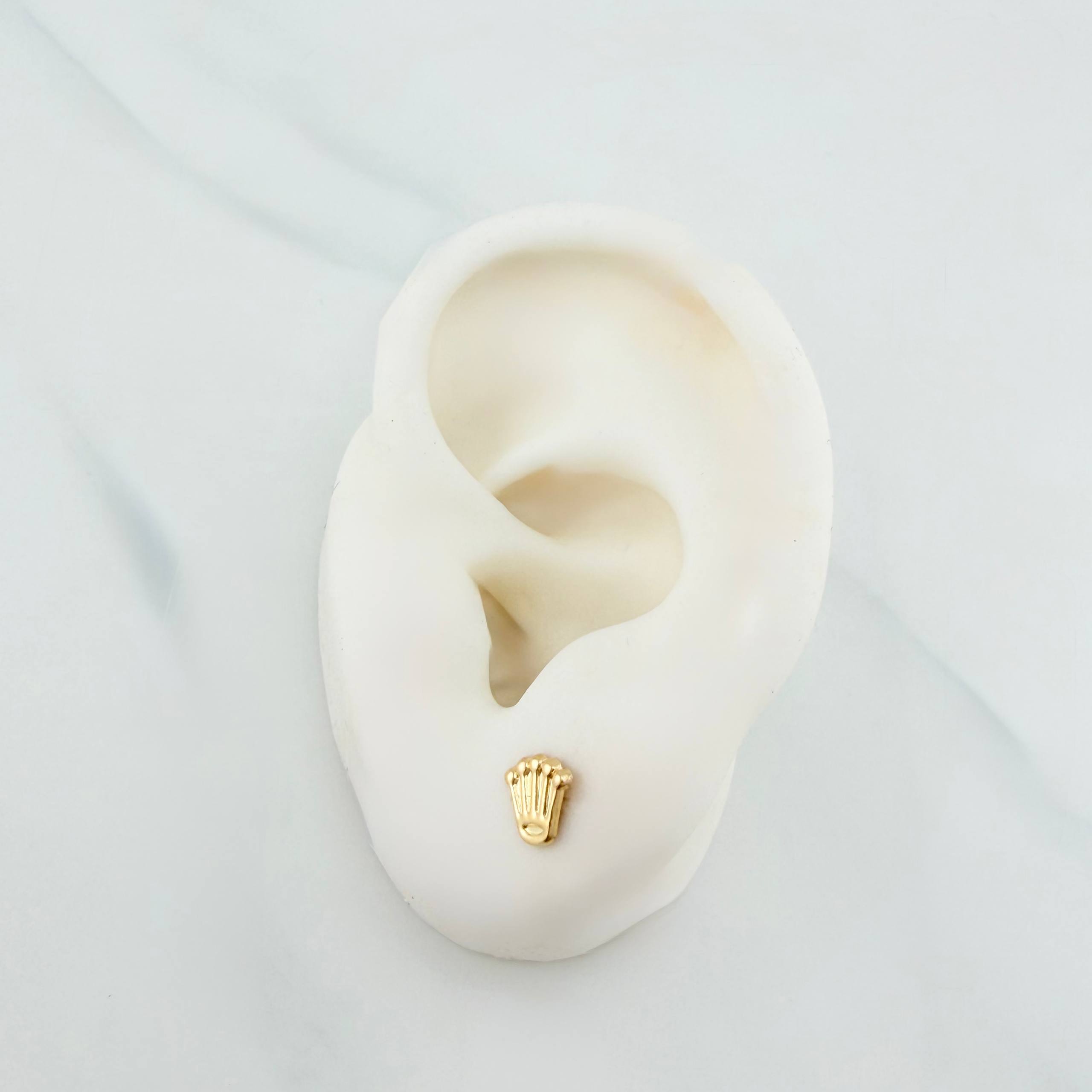 Stud Earrings Corona 0.6 g / in / 6.8 mm Yellow Gold 18K