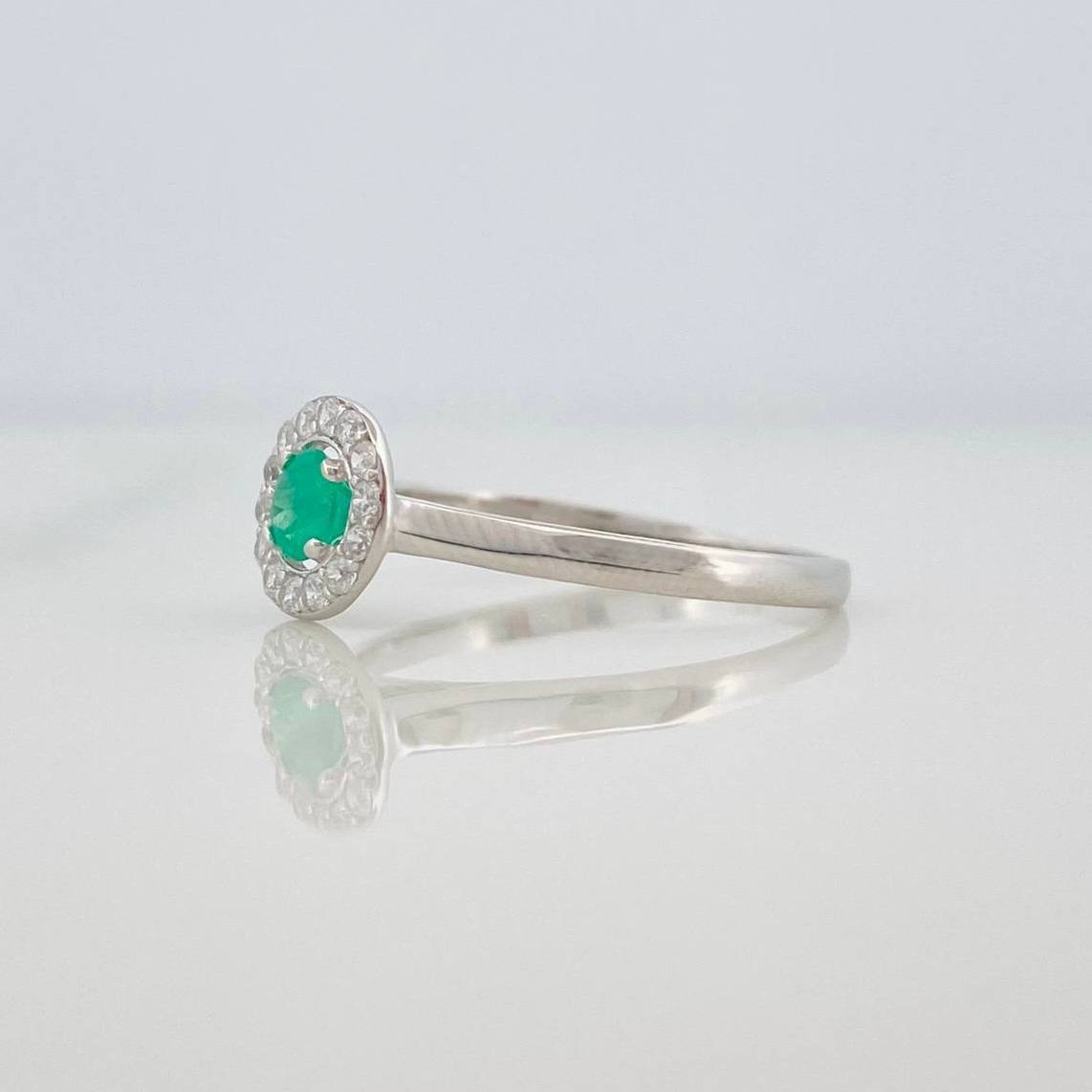 Anillo Solitario Halo Esmeralda 14 Pts 1 g / T6 1/2 Plata 925