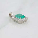 Dije Halo Esmeralda 1.22 Qts 1.7 g / 3/4 in Plata 925