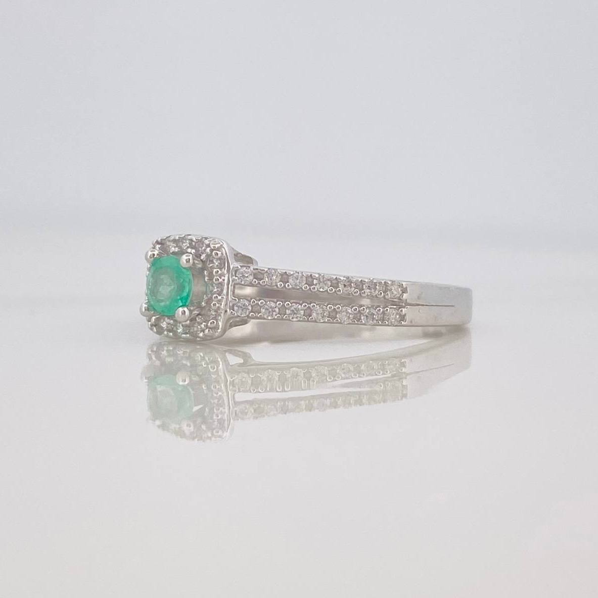 Anillo Solitario Churumbela Doble Esmeralda 14 Pts 1.75 g / T7 1/4 Plata 925