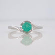 Emerald Solitaire Ring 41 Pts 2.05 g / T5 1/2 Silver 925