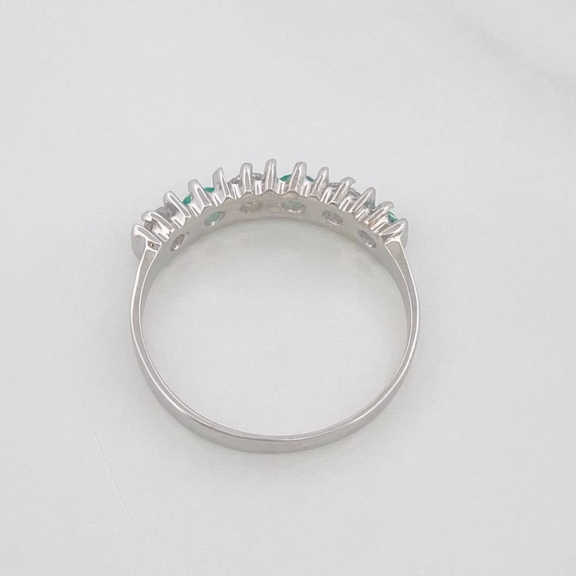 Anillo Acordion Esmeralda 28 Pts 1.55 g / T6 Plata 925
