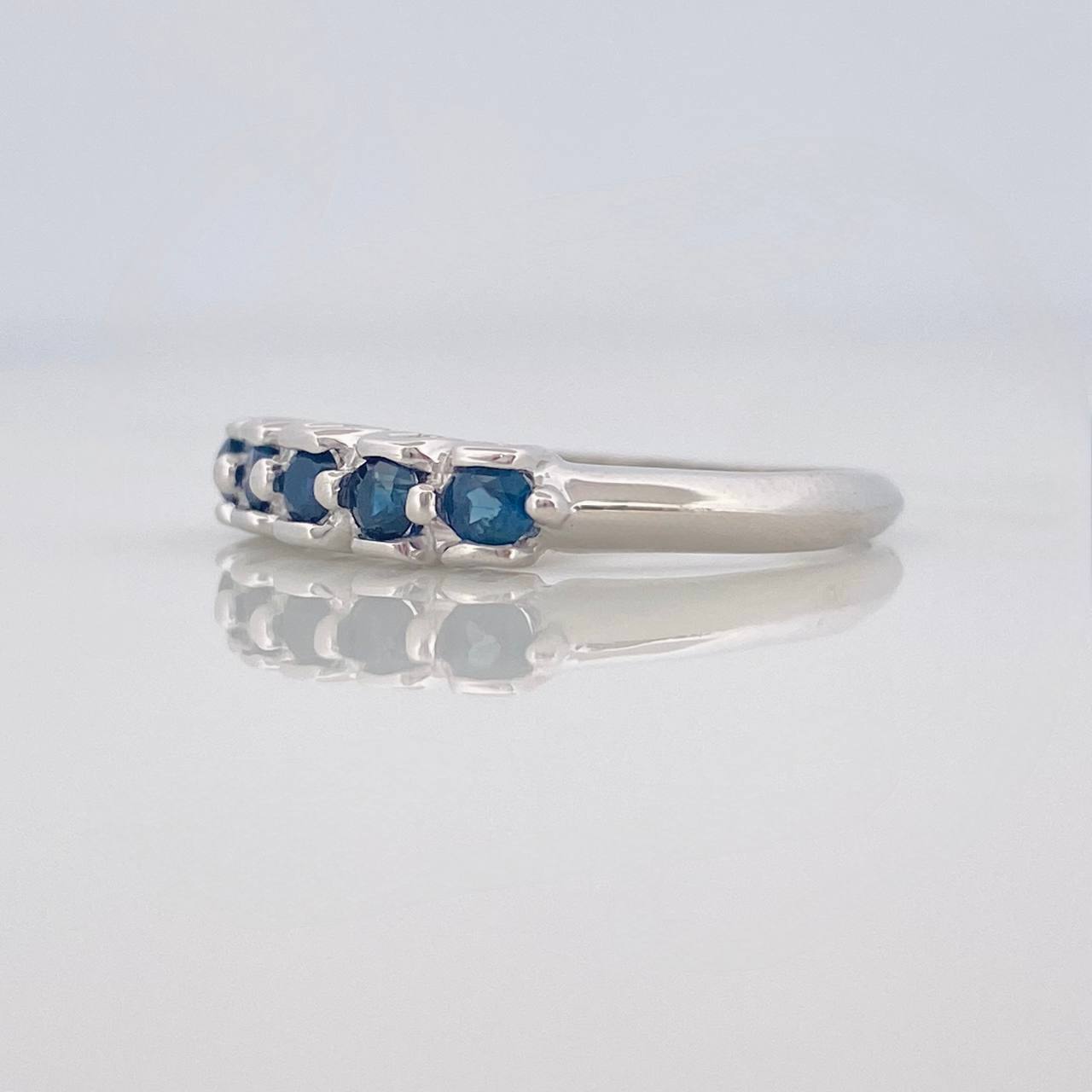 Anillo Acordion Zafiro 28 Pts 1.75 g / T7 3/4 Plata 925