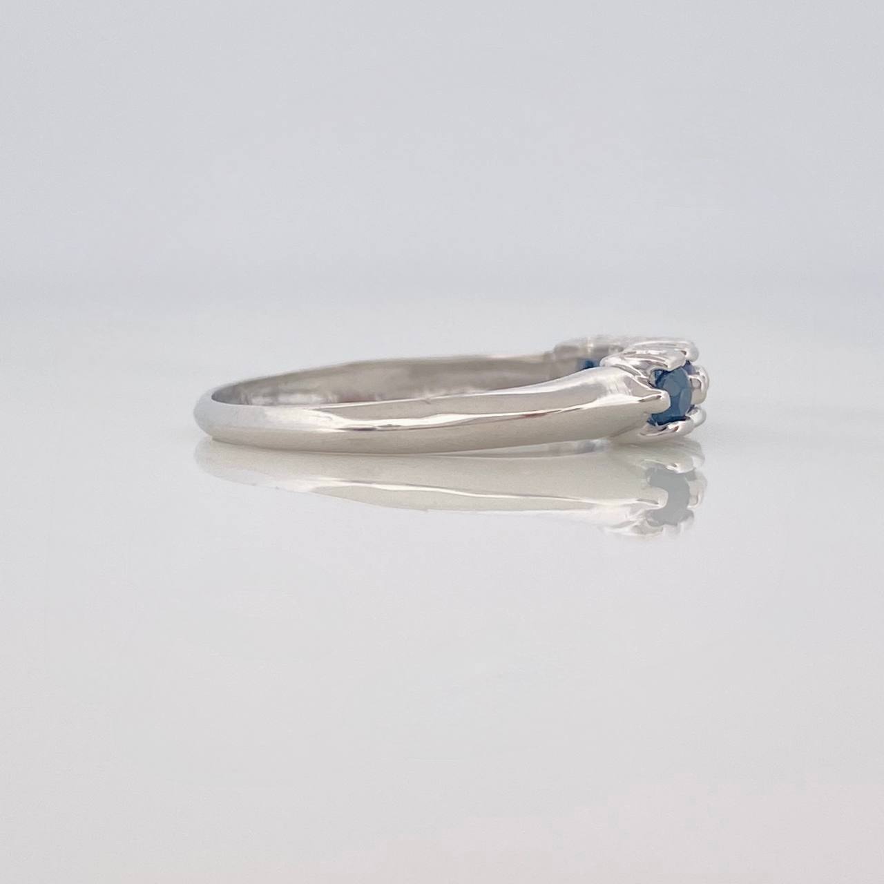 Anillo Acordion Zafiro 28 Pts 1.75 g / T7 3/4 Plata 925