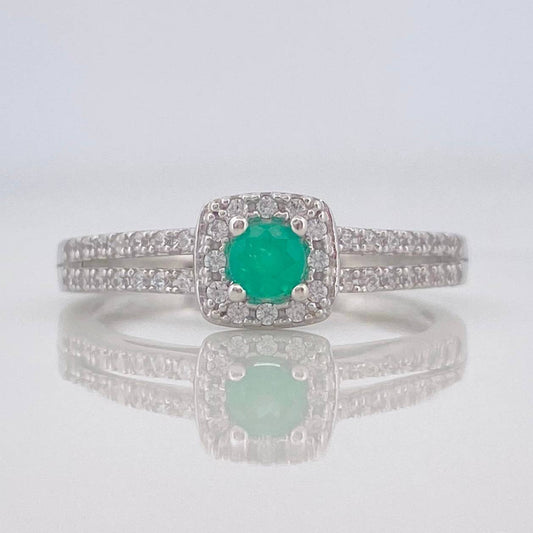 Anillo Halo Cuadrado Esmeralda 14 Pts 1.75 g / T7 1/2 Plata 925