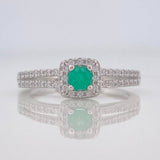 Anillo Halo Cuadrado Esmeralda 14 Pts 1.75 g / T7 1/2 Plata 925