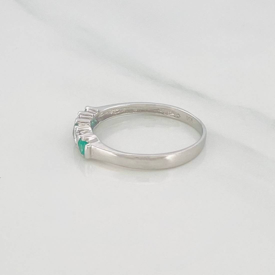 Accordion Ring Emerald 24 Pts 1.5 g / T8 1/2 Silver 925