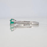 Anillo Ovalo Esmeralda 28 Pts 1.25 g / T7 1/4 Plata 925
