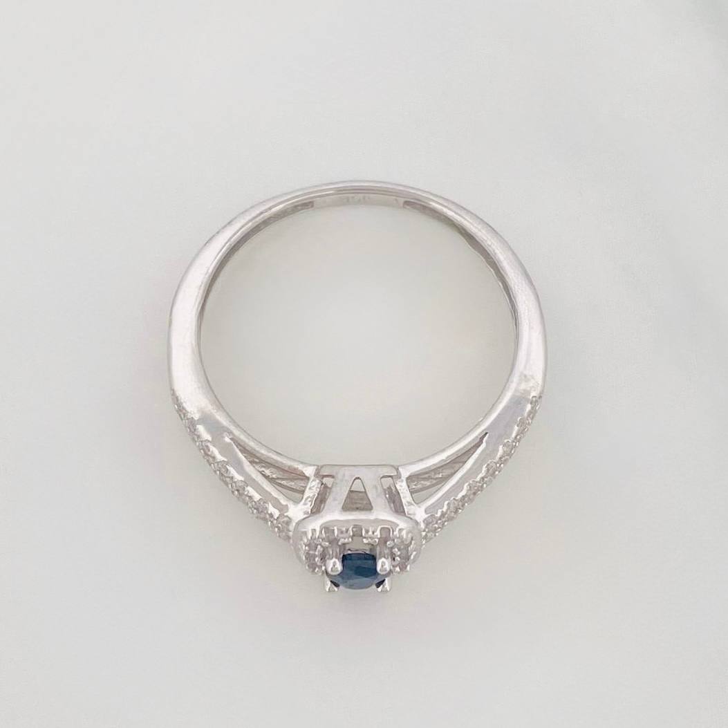 Square Halo Sapphire Ring 17 Pts 1.65 g / T6 1/2 Silver 925