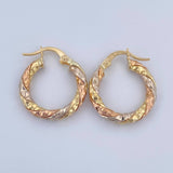 Majo Hoop Earrings 2.65gr / 3/4 in / Three 18K Golds