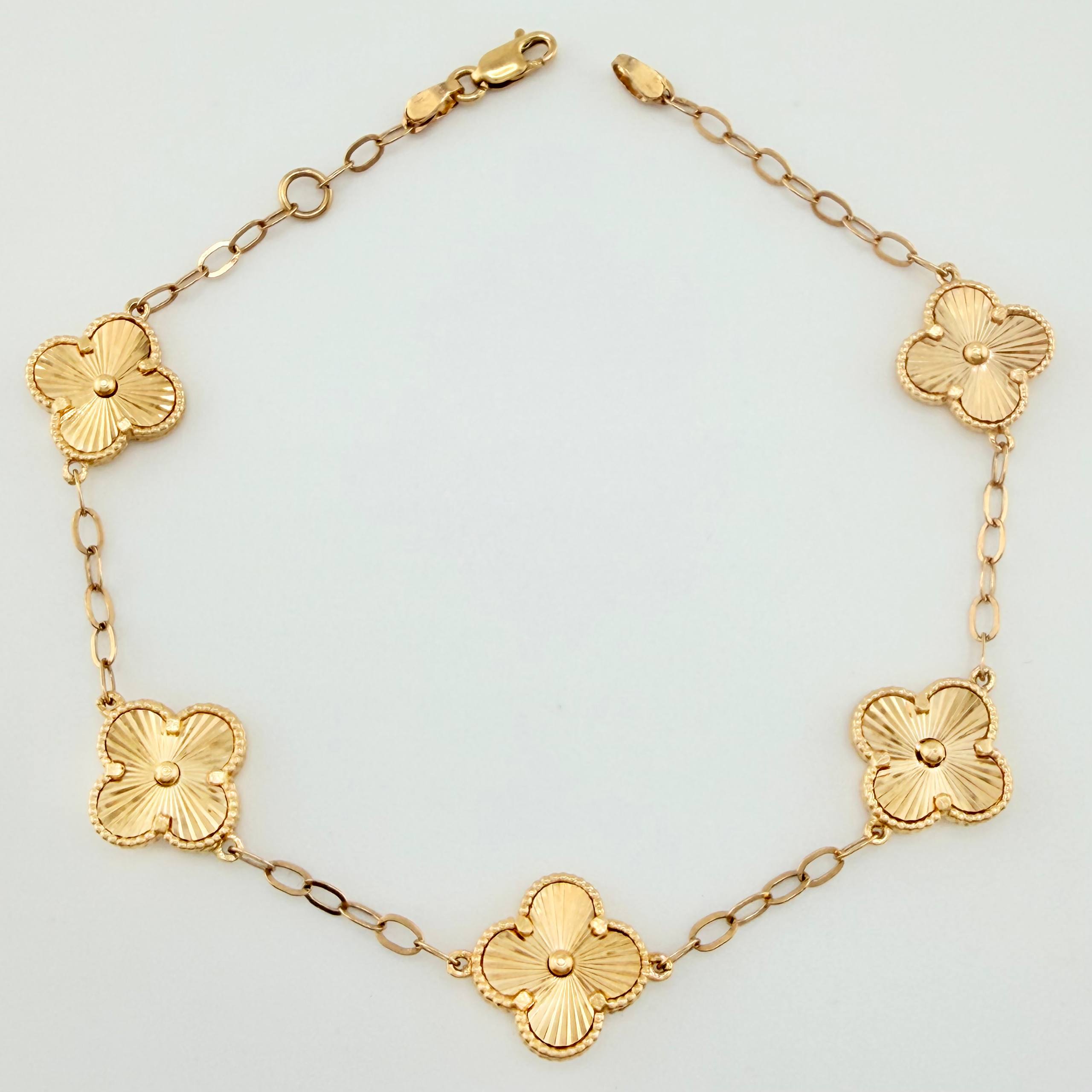 Pulso Aro Seguido Trebol Dorado 6.75gr / 7 3/4 in / 11mm Oro Amarillo Nac.Esp. 18K