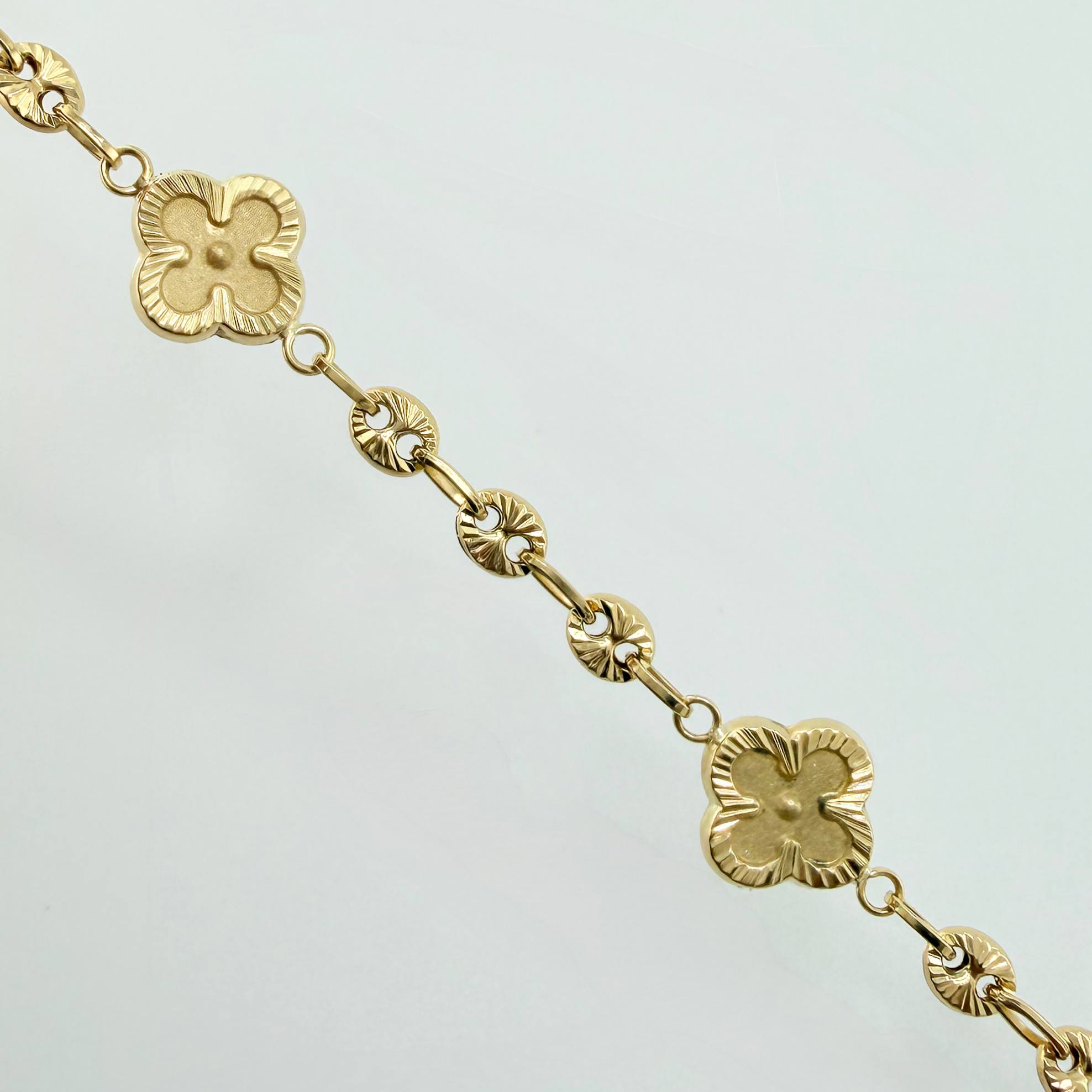 Bracelet GC Golden Clover 4.85gr / 7 3/4 in / 10mm 18K Yellow Gold