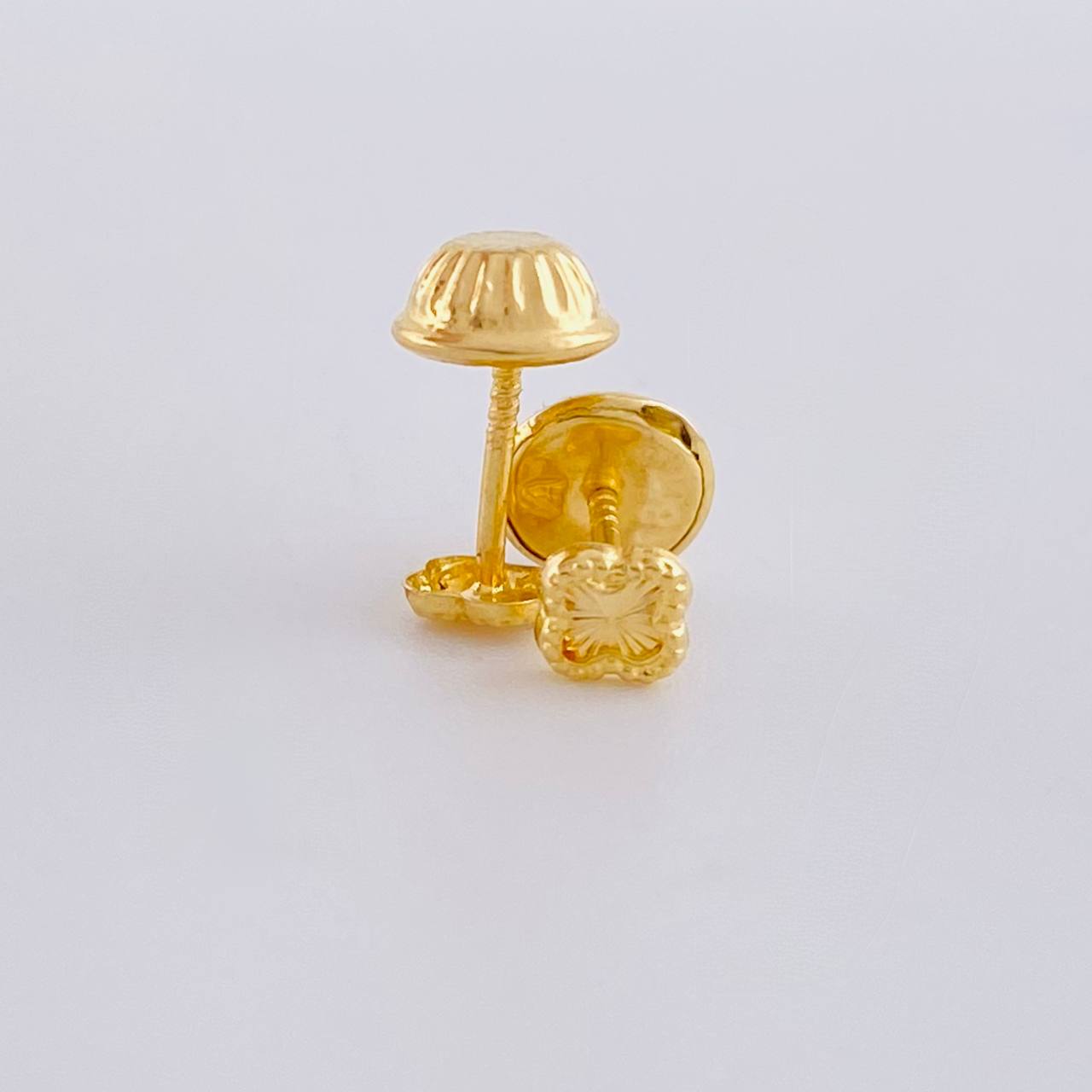 Topos Trebol 0.4 g / in / 3.7 mm Oro Amarillo 18K