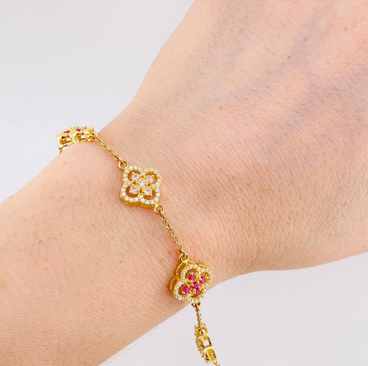 Pulso Flor Trebol 8.6 g / 7 1/4 in / 11.6 mm Oro Amarillo 18K