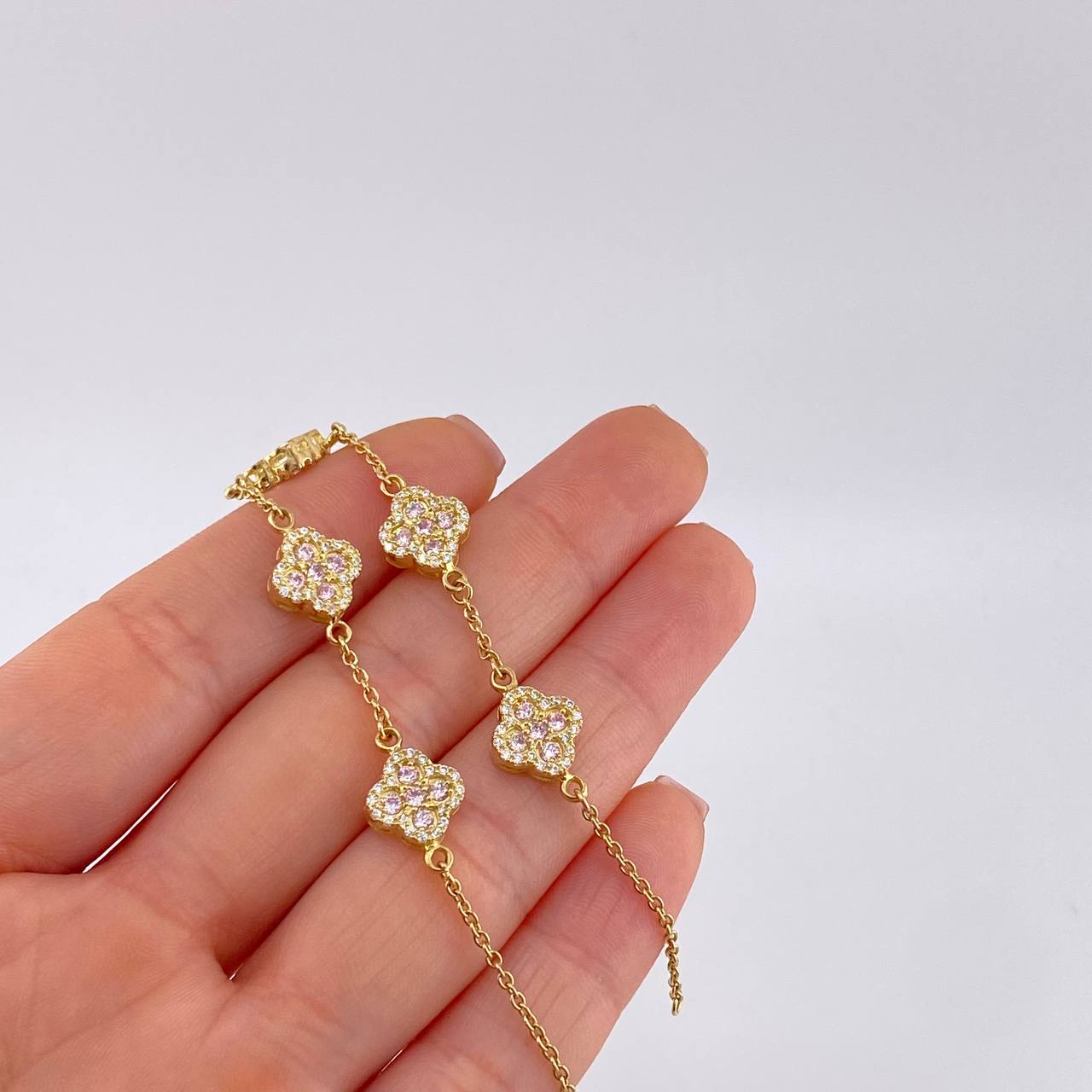 Pulso Aro Seguido Flor Trebol 6.9 g / 7 1/4 in / 9.7 mm Oro Amarillo 18K