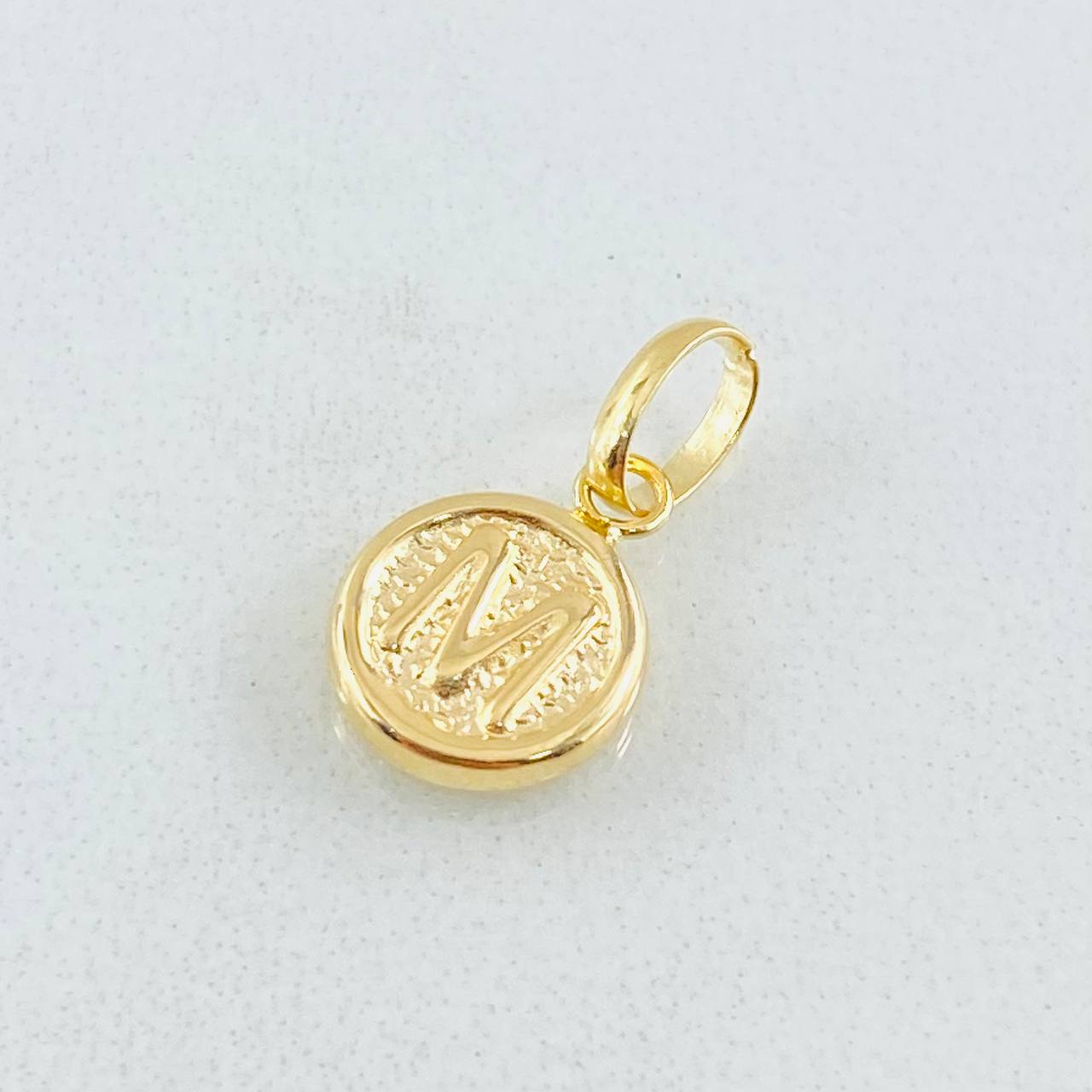 Pendant Letter M 0.35gr / 0.6in / 18K Gold